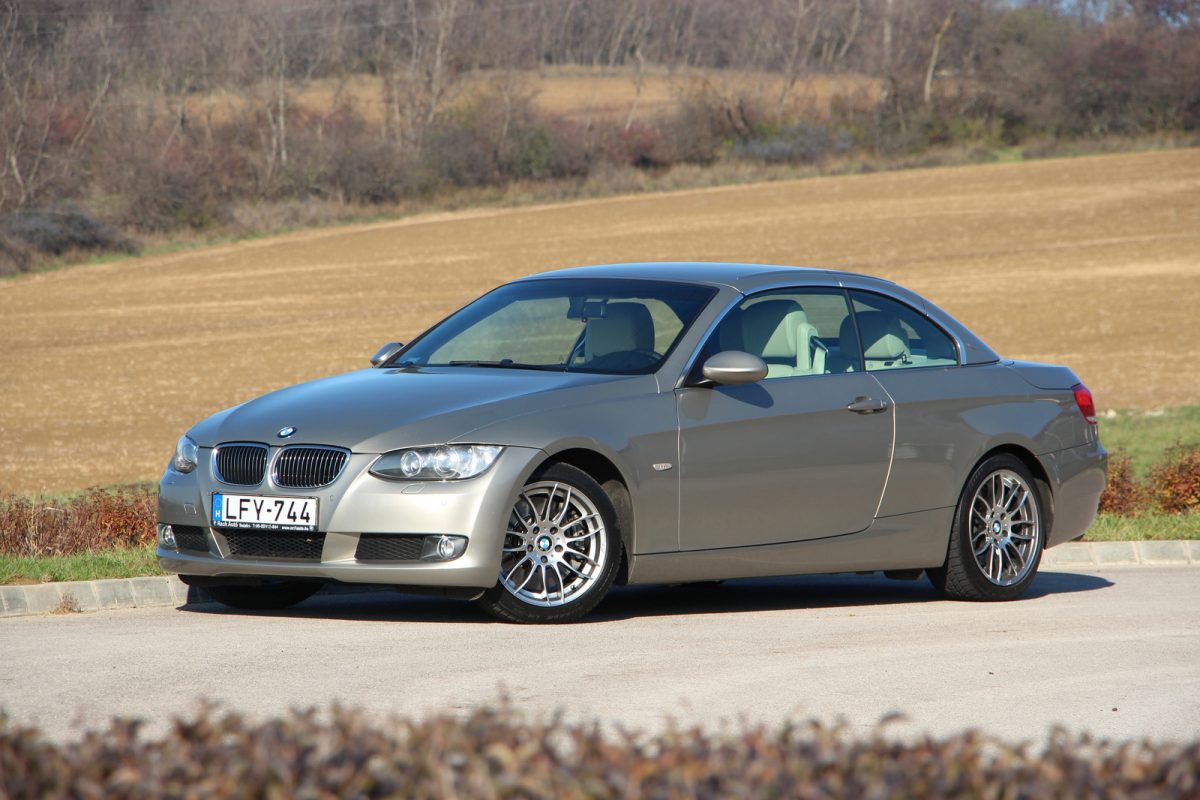 BMW 330