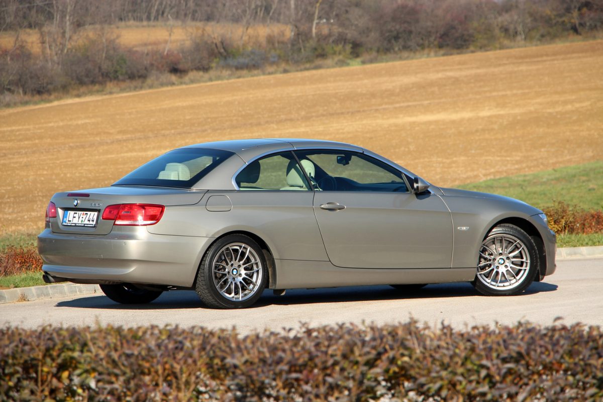 BMW 330