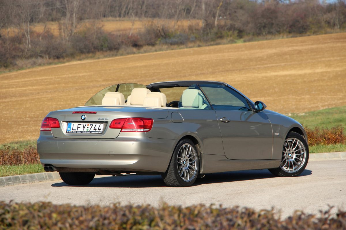 BMW 330