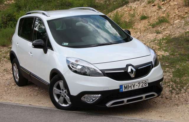 Új arccal és XMOD szériával támad a Renault Scénic