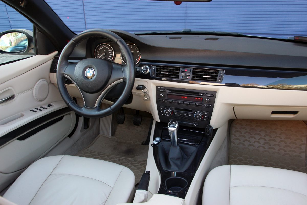 BMW 330