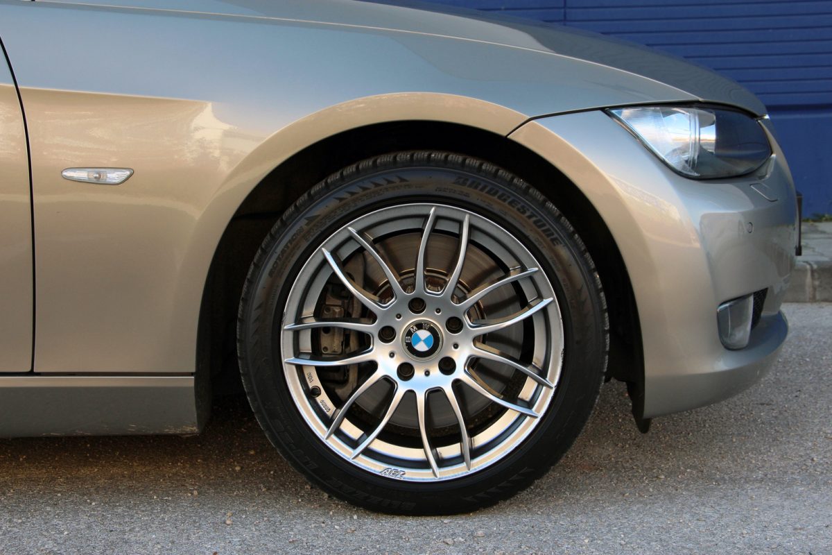 BMW 330