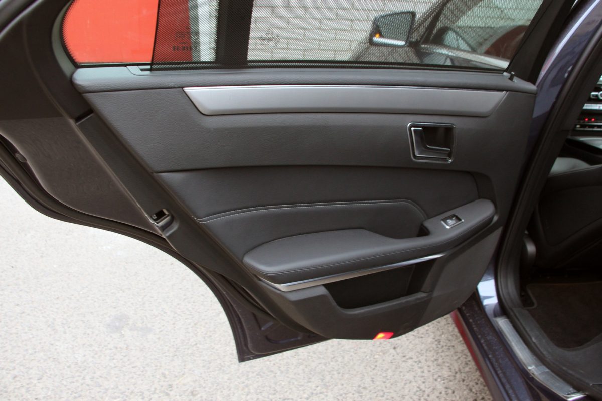 MERCEDES-BENZ E 250