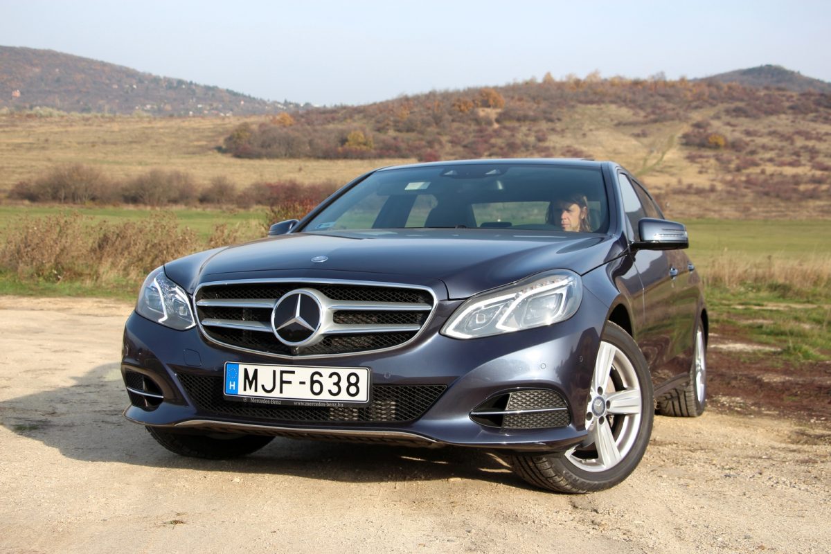 MERCEDES-BENZ E 250