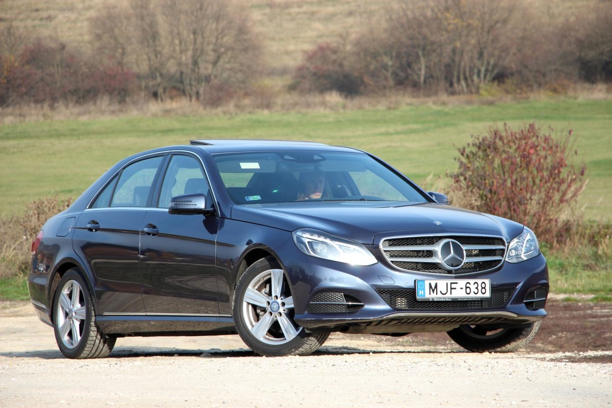 MERCEDES-BENZ E 250