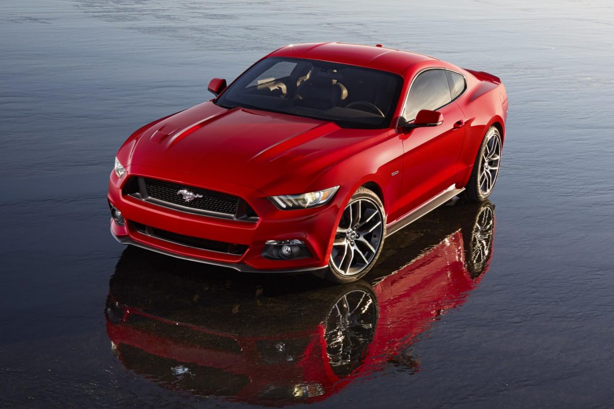 FORD MUSTANG