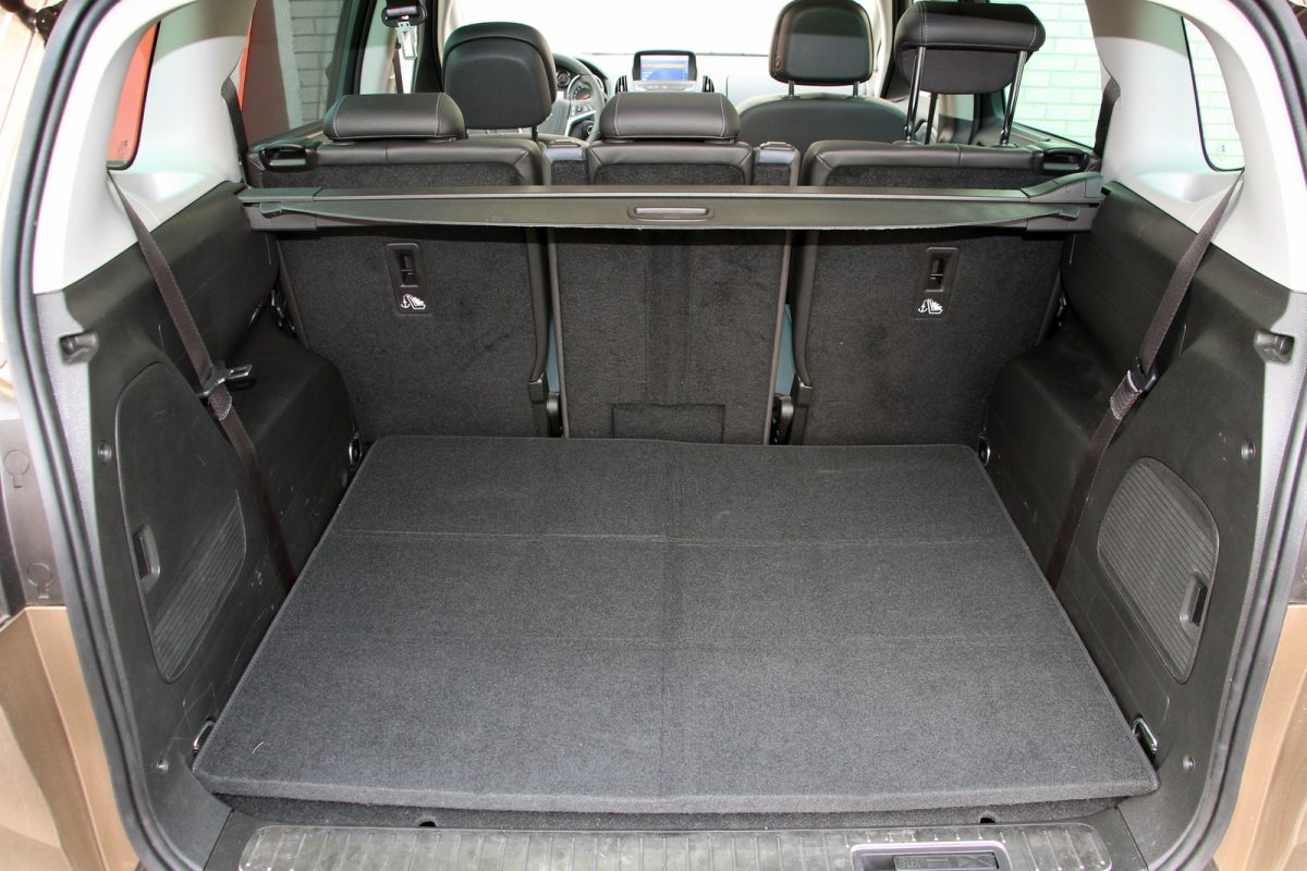 OPEL ZAFIRA TOURER
