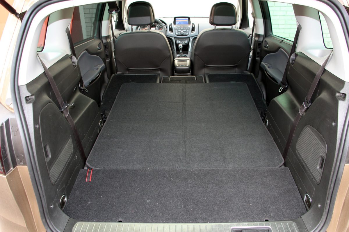 OPEL ZAFIRA TOURER