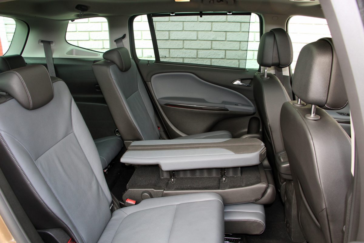 OPEL ZAFIRA TOURER
