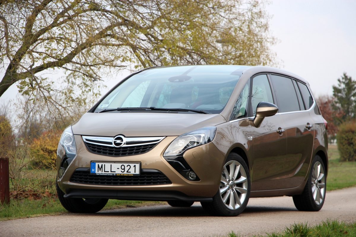 OPEL ZAFIRA TOURER