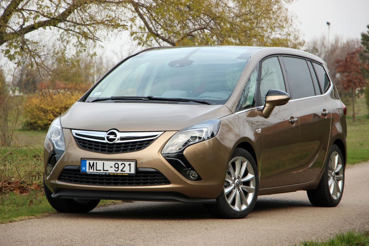 OPEL ZAFIRA TOURER
