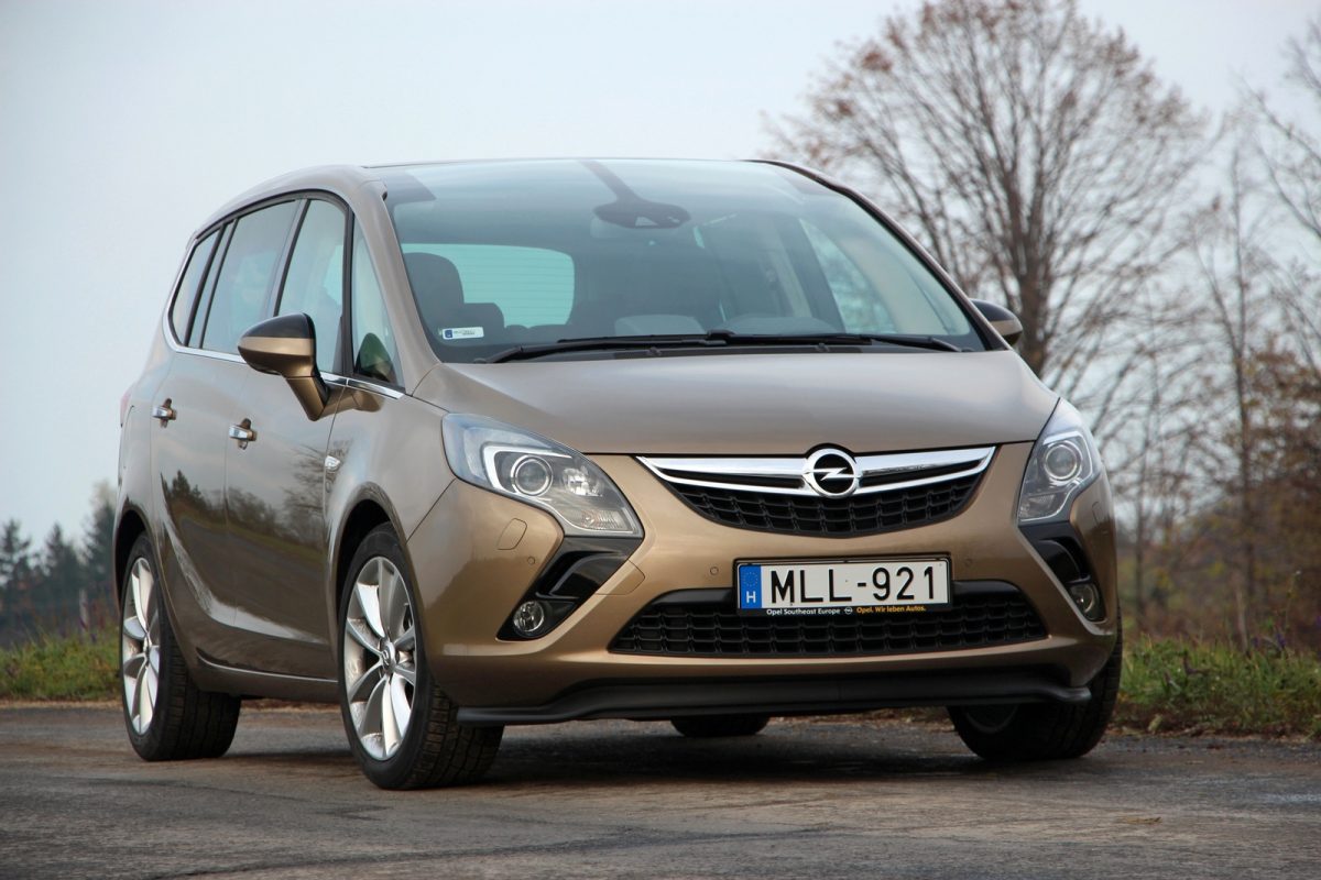 OPEL ZAFIRA TOURER