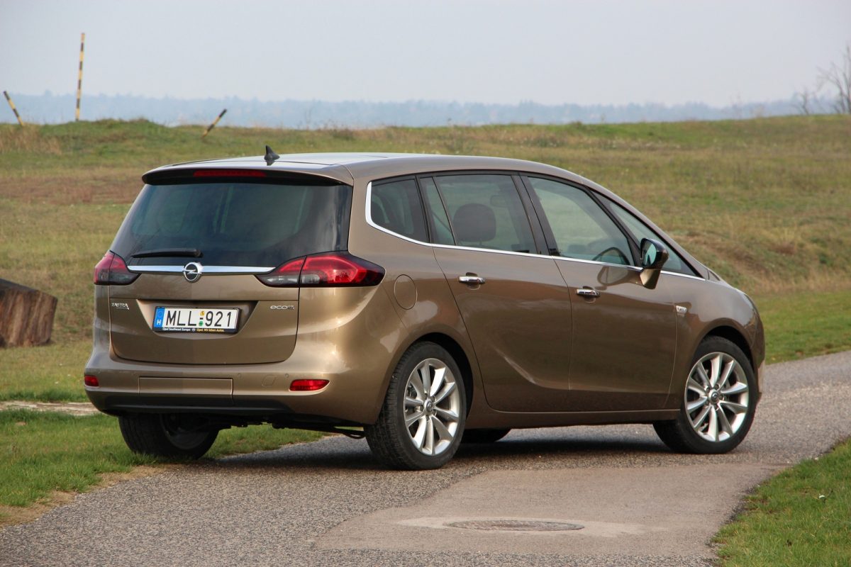 OPEL ZAFIRA TOURER