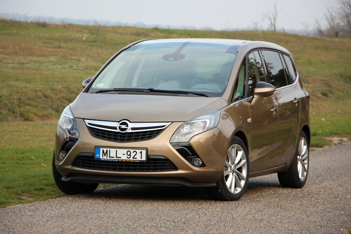 OPEL ZAFIRA TOURER