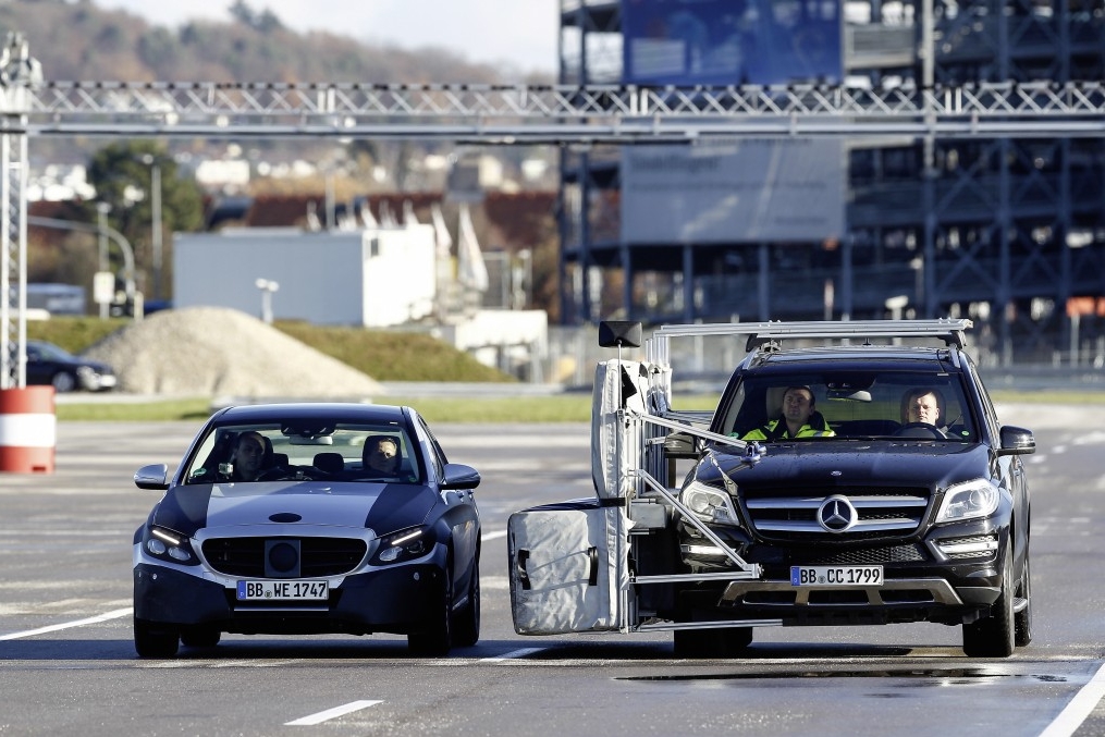 MERCEDES-BENZ C-OSZTÁLY