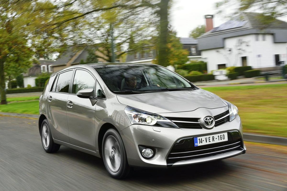TOYOTA VERSO