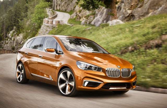 Két bicajt is elnyel a BMW B-osztálya