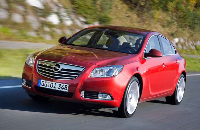 61 ezer dízel Insigniát hív szervizbe az Opel