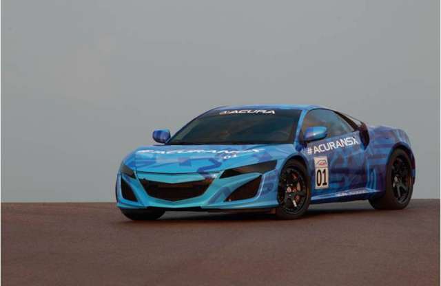 Versenypályán tesztelik a Honda NSX-et
