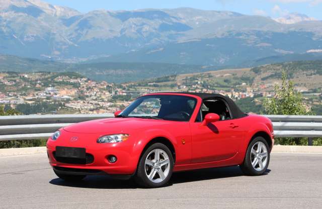 Így lehet igazán imádni! Mazda MX-5 használtan
