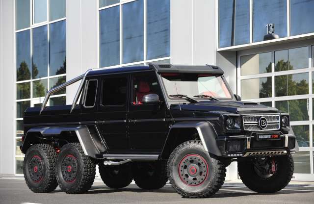 Brabus tank 6 kerékkel és 700 lóerővel