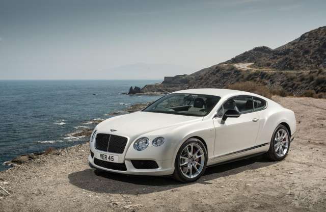 Bentley-szalon nyílt Bukarestben 