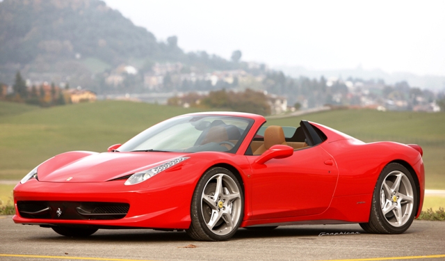 FERRARI 458