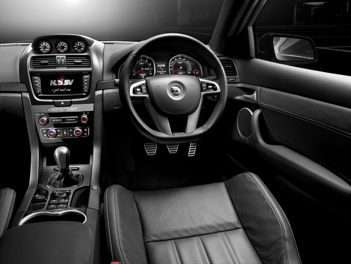 HOLDEN VR