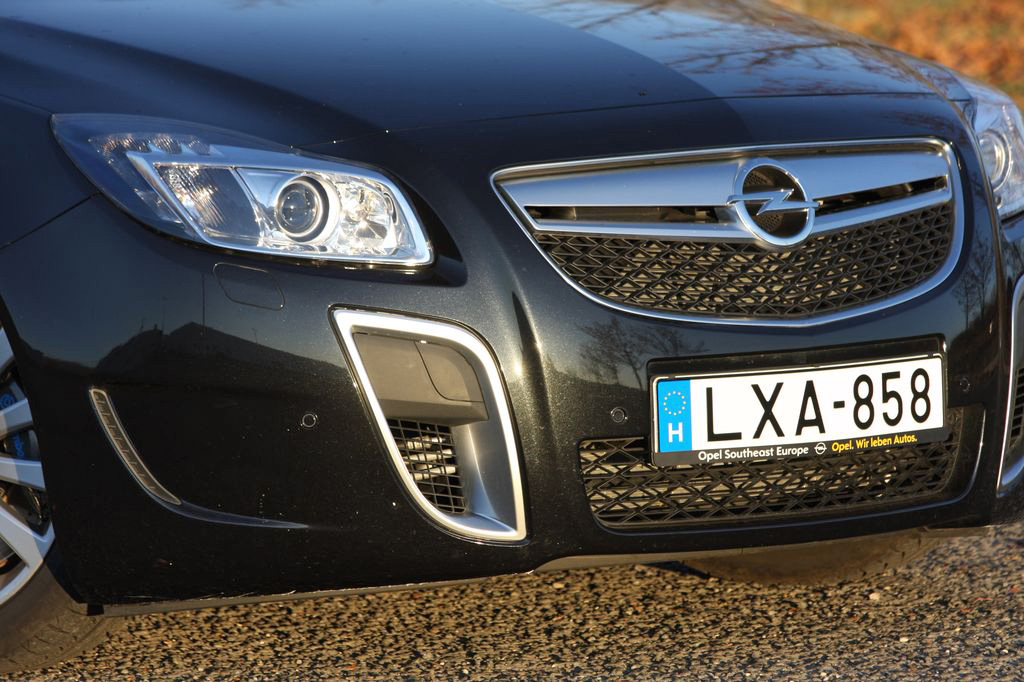 OPEL INSIGNIA