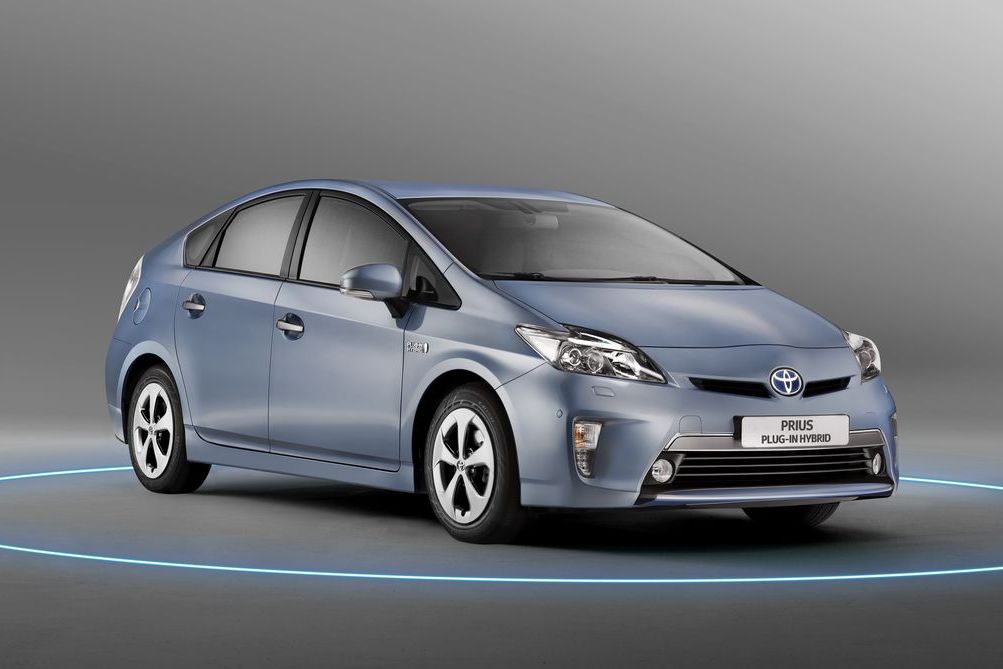 TOYOTA PRIUS