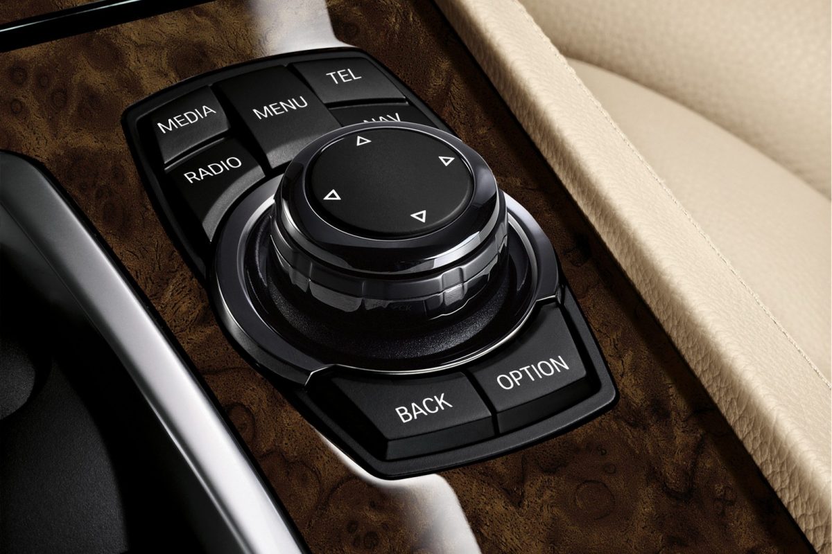 BMW 7-ES SOROZAT