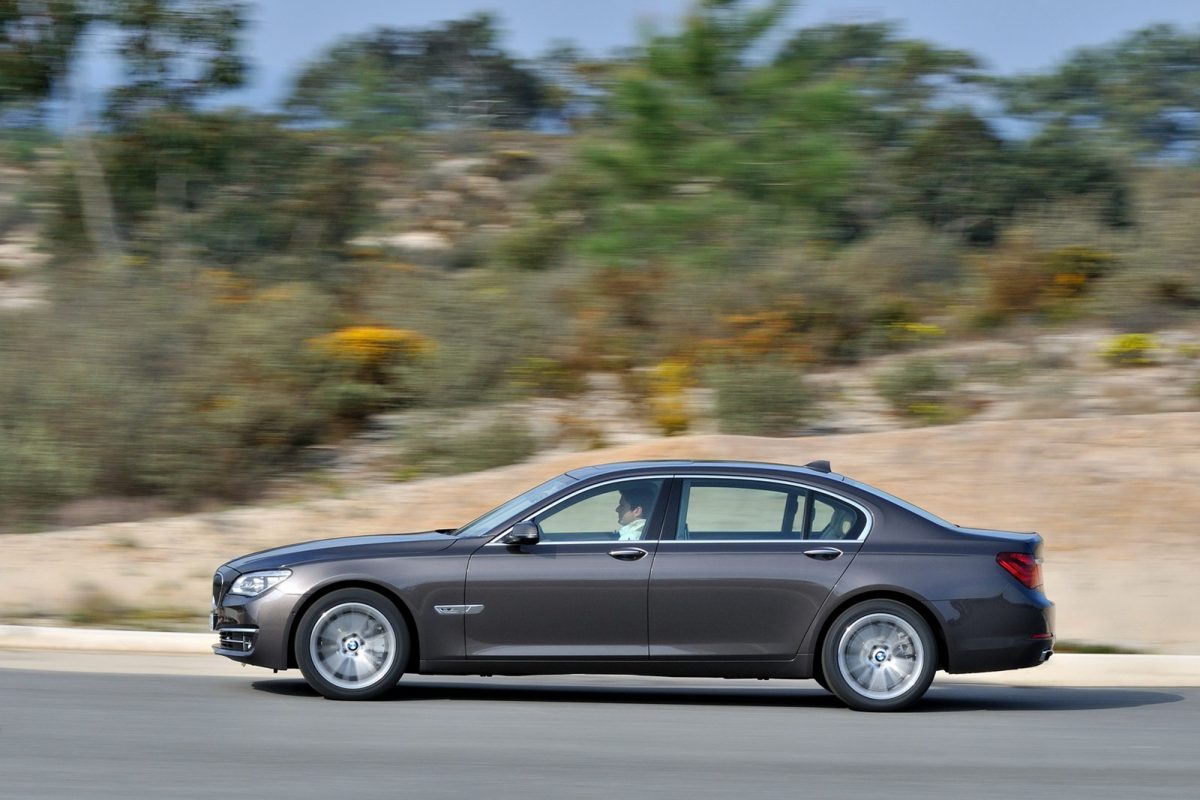 BMW 7-ES SOROZAT