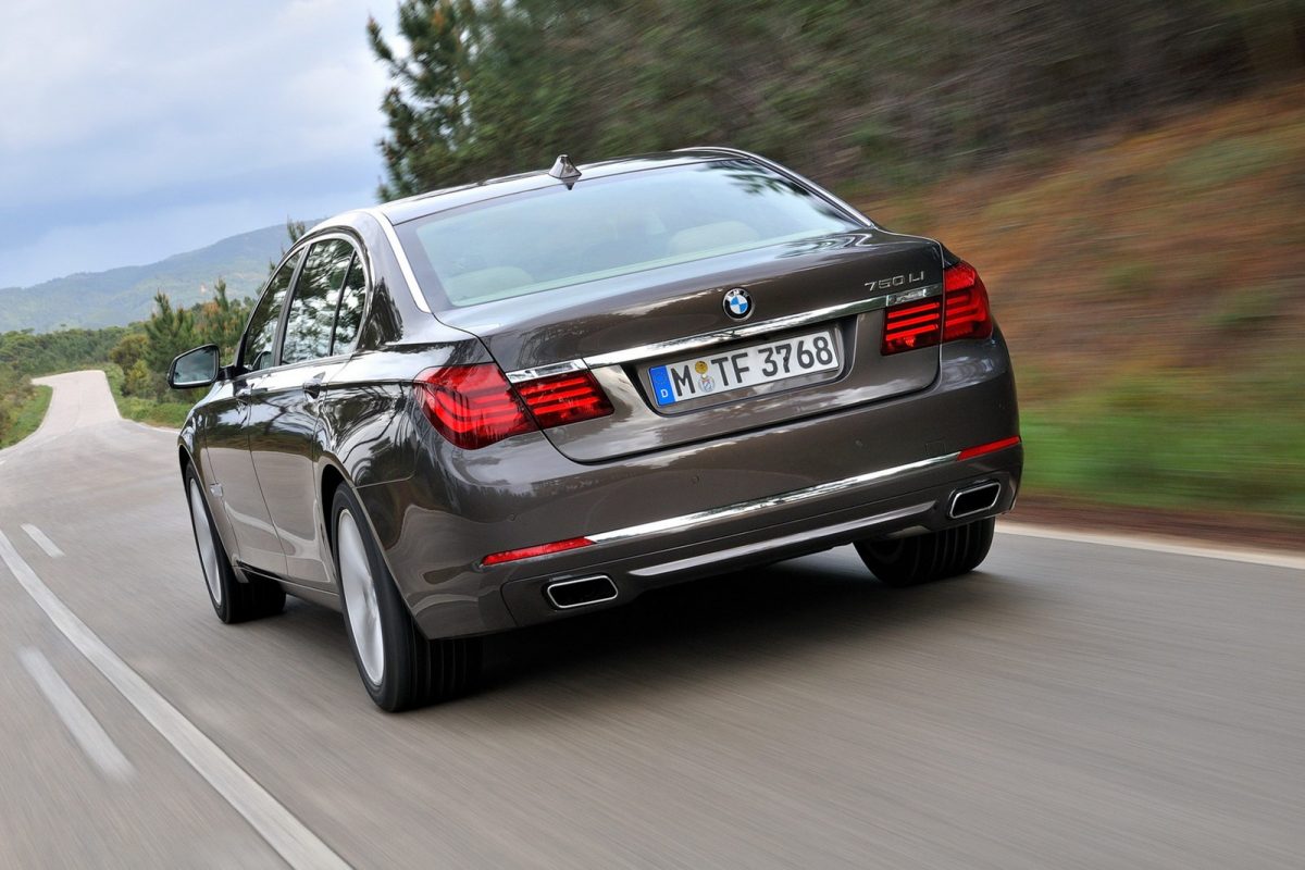 BMW 7-ES SOROZAT