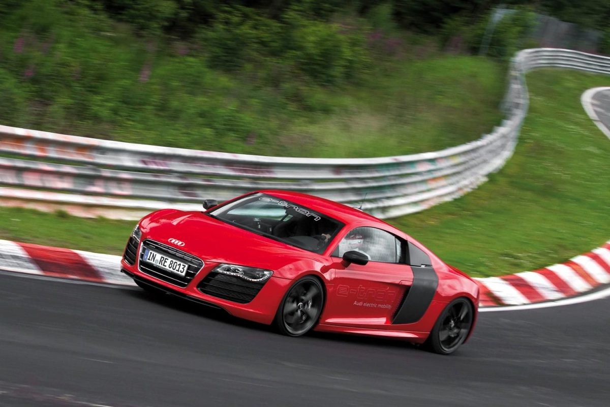 AUDI R8