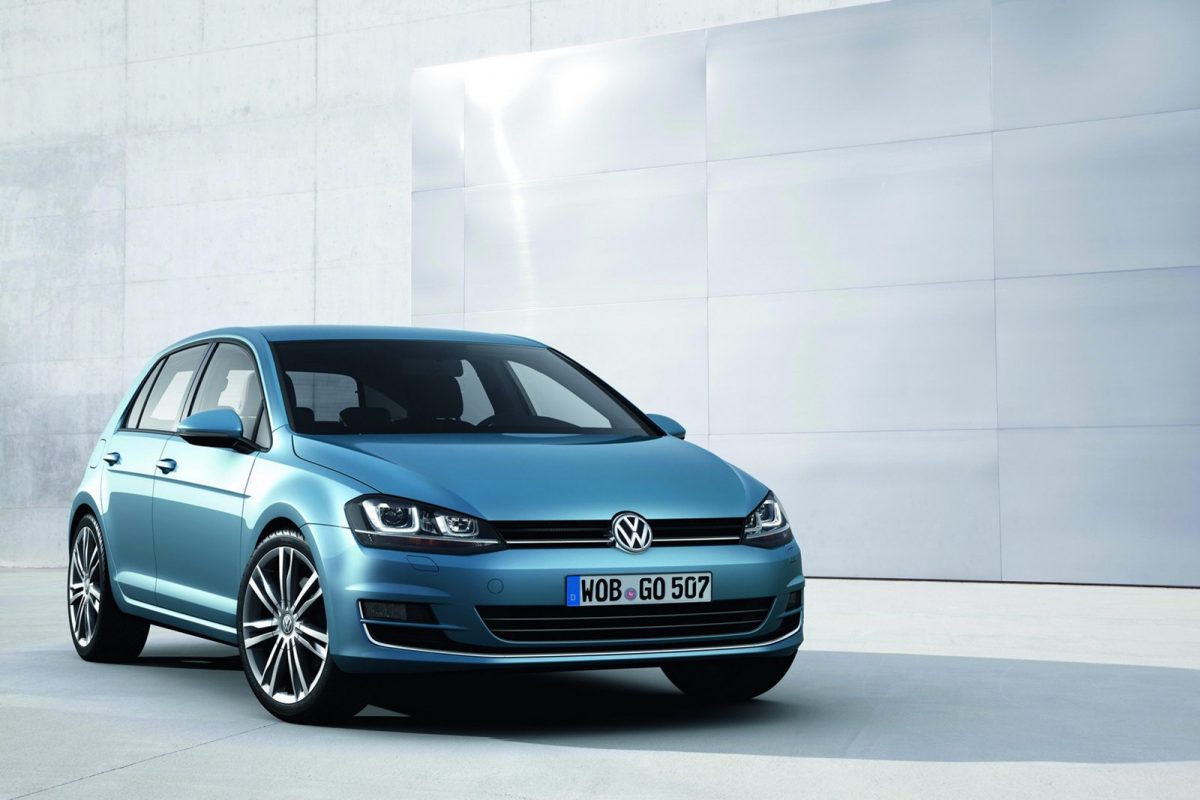 VOLKSWAGEN GOLF