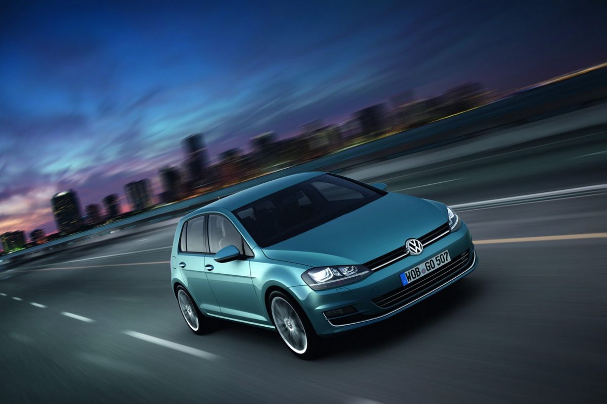 VOLKSWAGEN GOLF