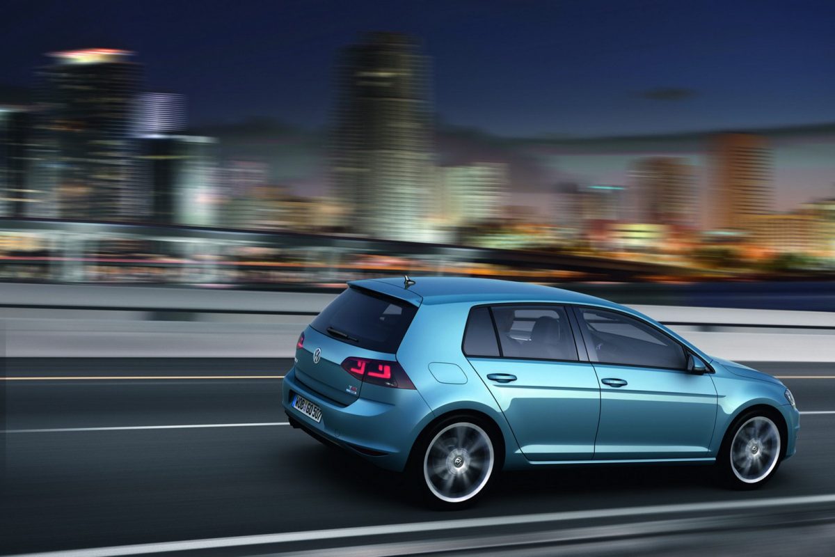 VOLKSWAGEN GOLF