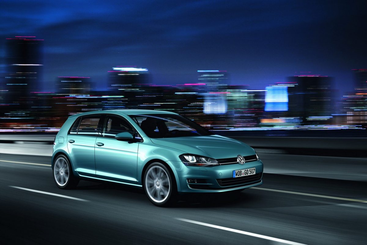 VOLKSWAGEN GOLF