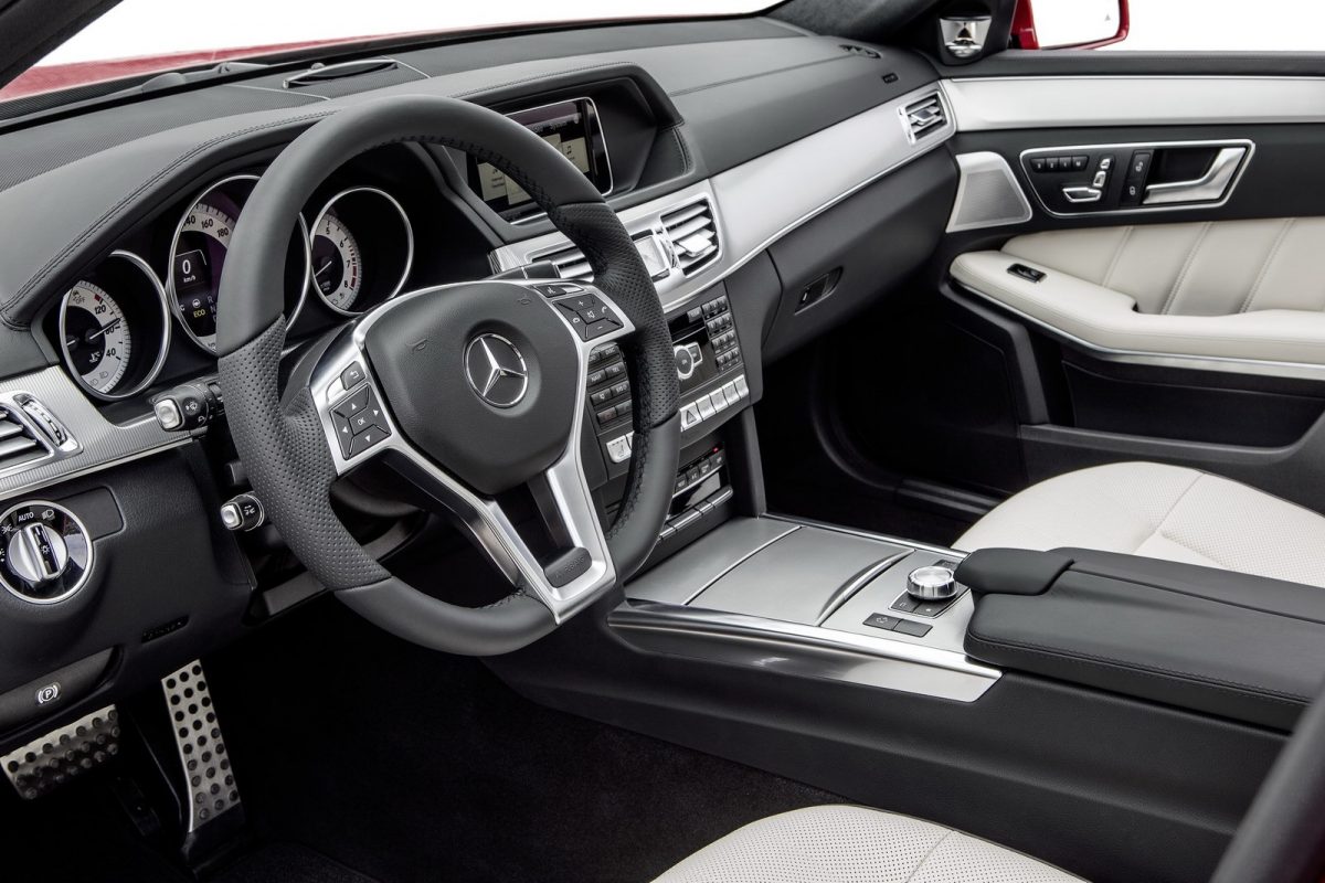 MERCEDES-BENZ