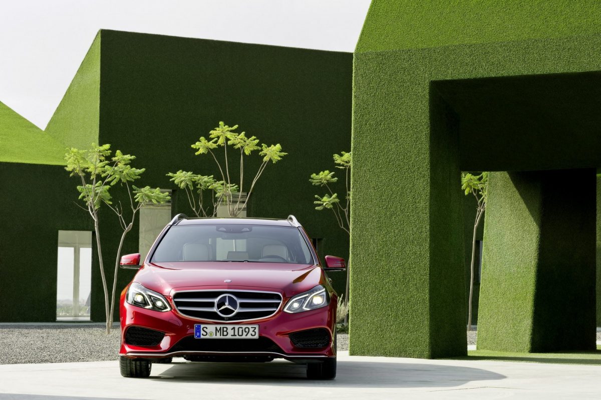 MERCEDES-BENZ