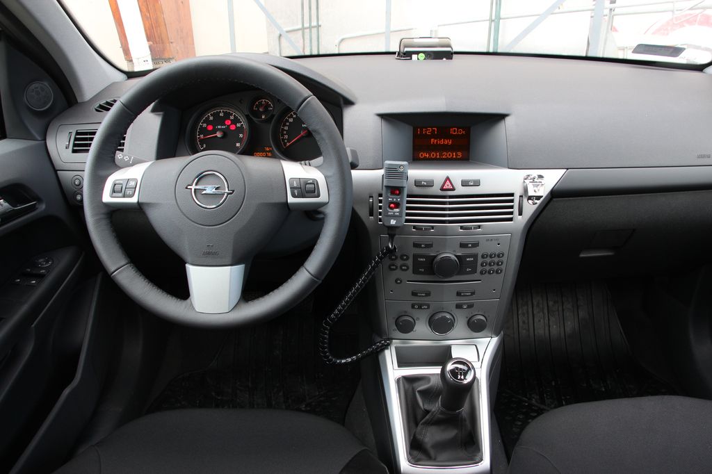 OPEL ASTRA H