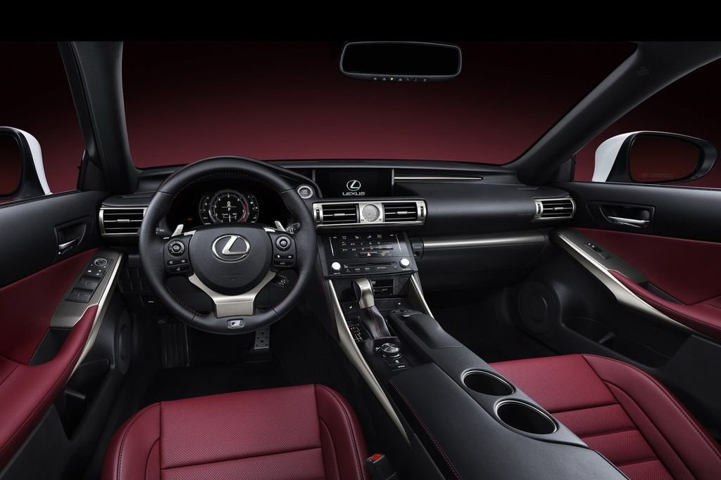 LEXUS