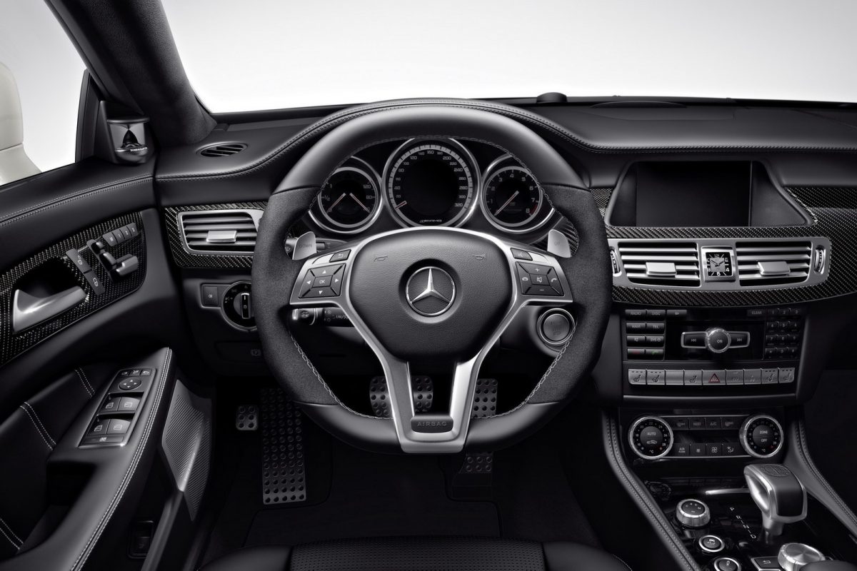 MERCEDES-BENZ