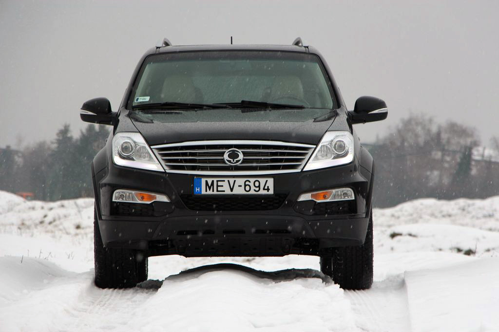 SSANGYONG REXTON