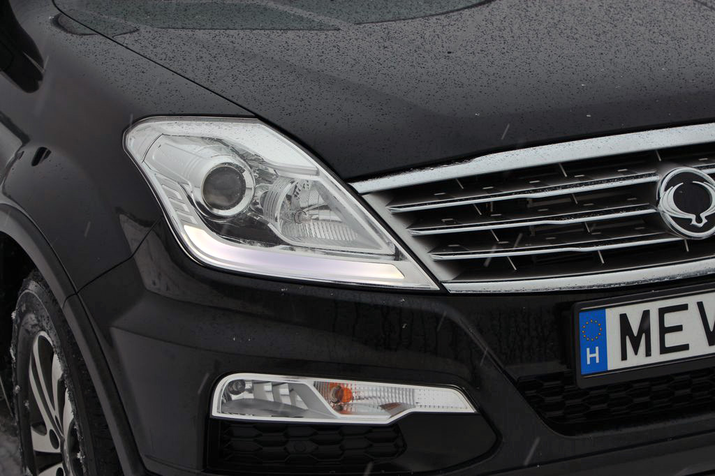 SSANGYONG REXTON
