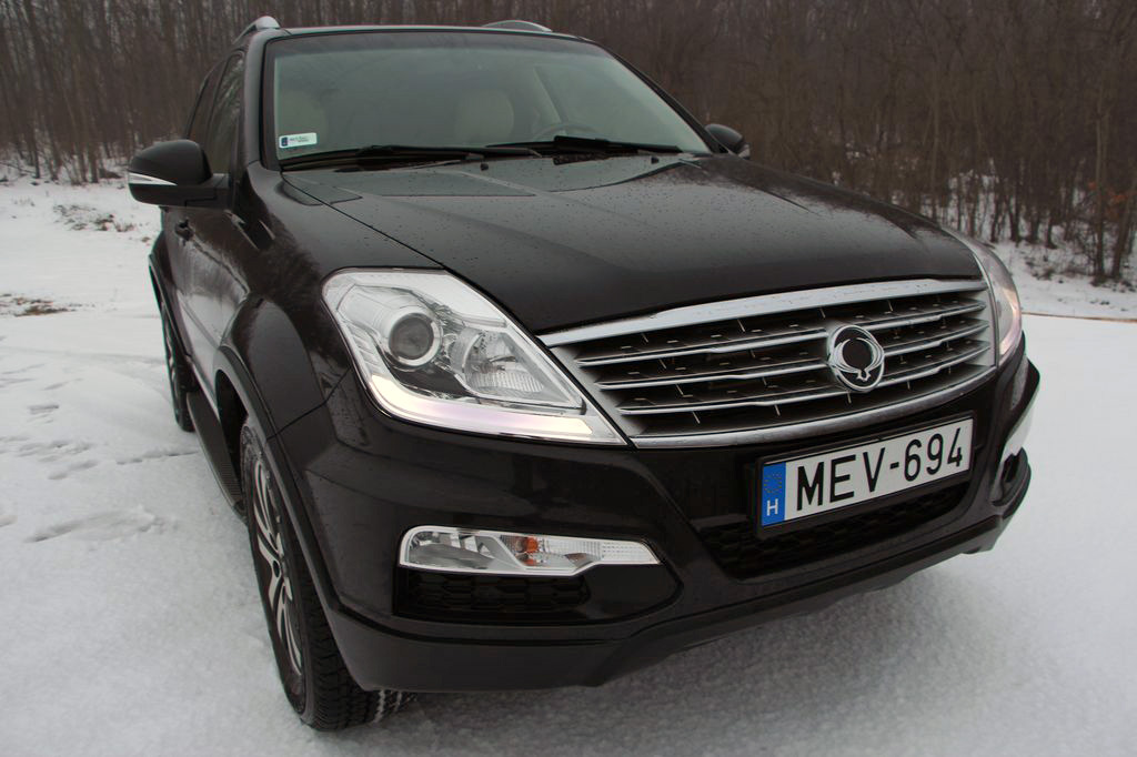 SSANGYONG REXTON