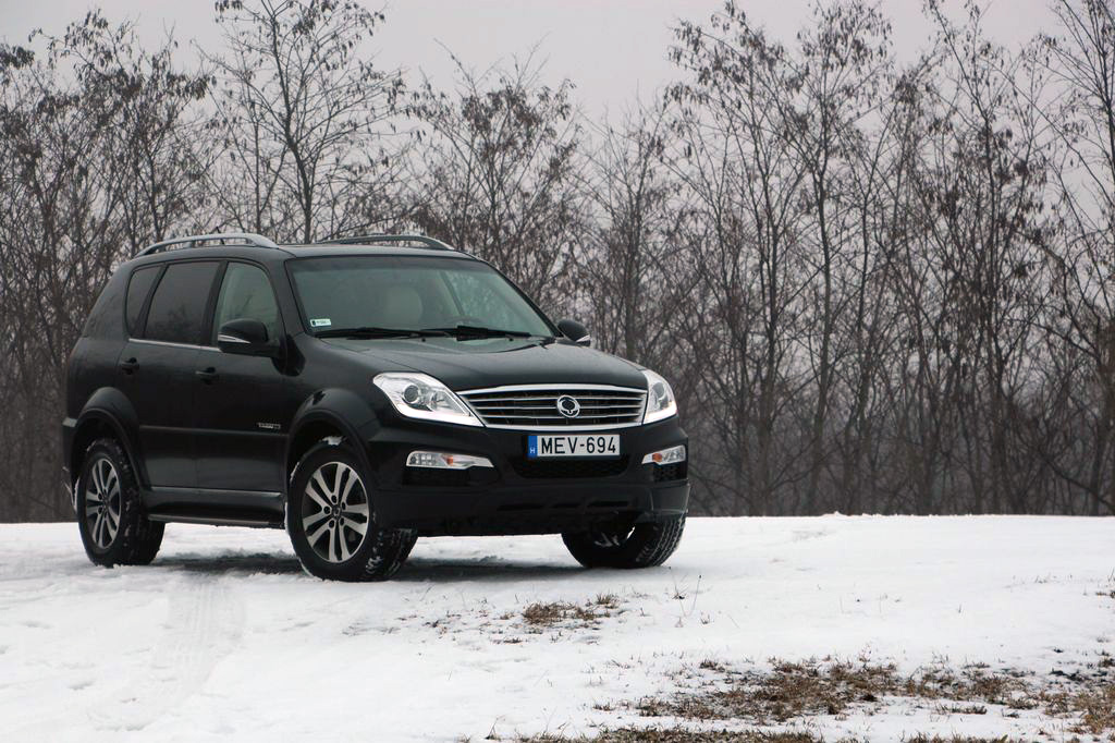 SSANGYONG REXTON