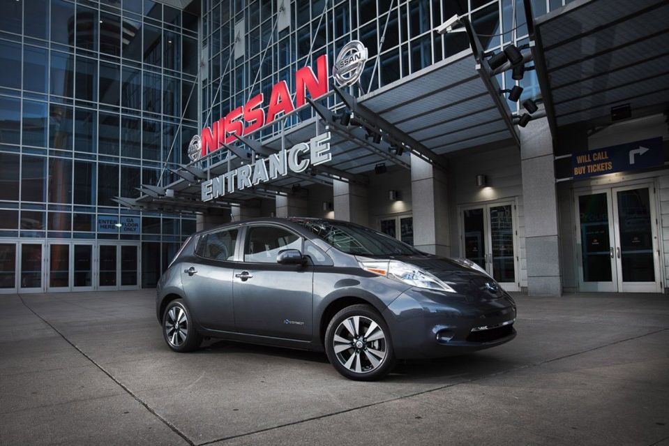 NISSAN LEAF