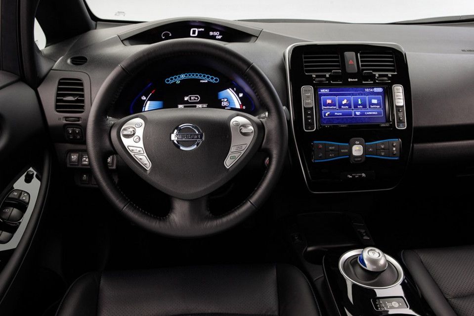 NISSAN LEAF
