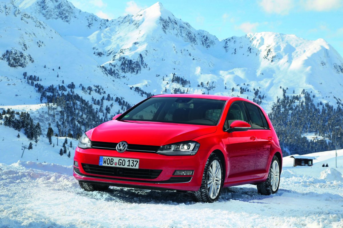VOLKSWAGEN GOLF